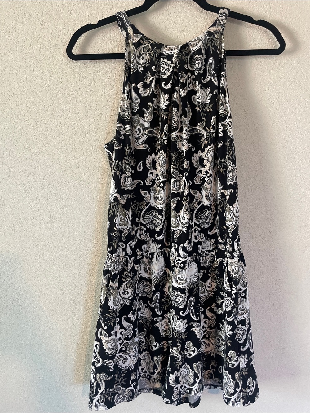 Sleeveless Black Romper with White Paisley Floral Print